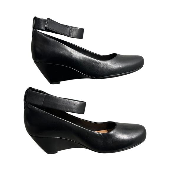 Clarks Artisan Black Wedges  with ankle strap size 9M - Picture 1 of 4